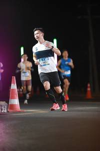 BIB: 284, 87402
                            <button type="button" onclick="openModal(21245669)" class="btn btn-primary btn-sm float-right btn-popup" data-toggle="modal" data-target=".modal-high-quality">
                        <i class="fas fa-shopping-cart"></i> Add to Cart
                    </button>
                                            <button type="button" onclick="isThisMe(21245669, true)" class="btn btn-success btn-sm float-right btn-popup btn-isme hidden" data-toggle="tooltip" data-placement="bottom" title="นี่คือรูปของคุณใช่ไหม คลิกที่นี่เพื่อเอาเข้าอัลบั้ม">
                        <i class="fas fa-plus"></i> Add to album
                    </button>
                    <button type="button" onclick="isThisMe(21245669, false)" class="btn btn-warning btn-sm float-right btn-popup btn-isnotme hidden">
                        <i class="fas fa-ban"></i> Remove from album
                    </button>